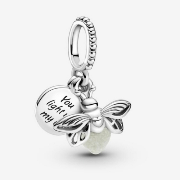 Pandora Glow-in-the-Dark Firefly Dangle Charm - Picture 3 of 10